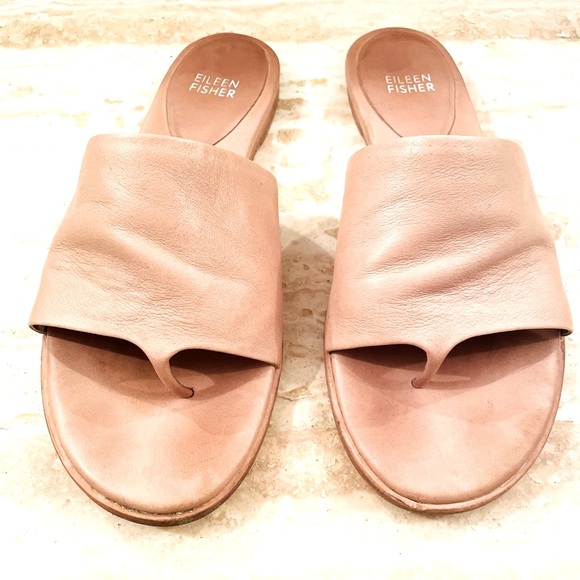 Eileen Fisher Edge Slide Sandal in Barley; Size 8; Includes Box and Dust Bag - Picture 4 of 15